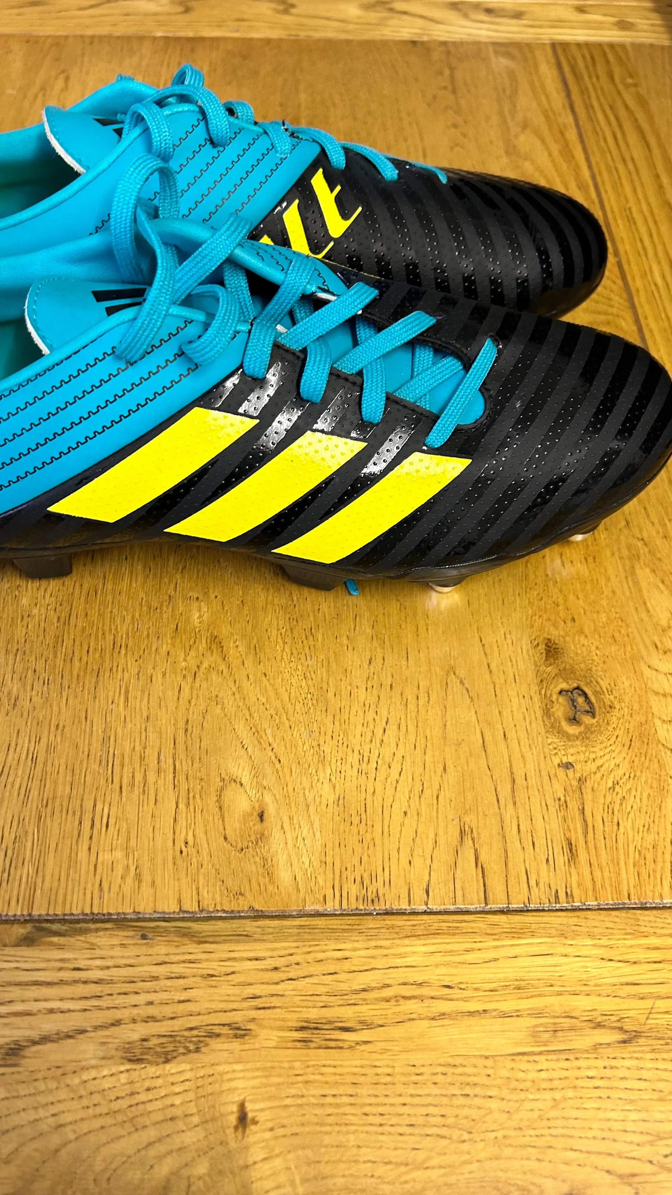 Adidas Football Boot, New, size 8