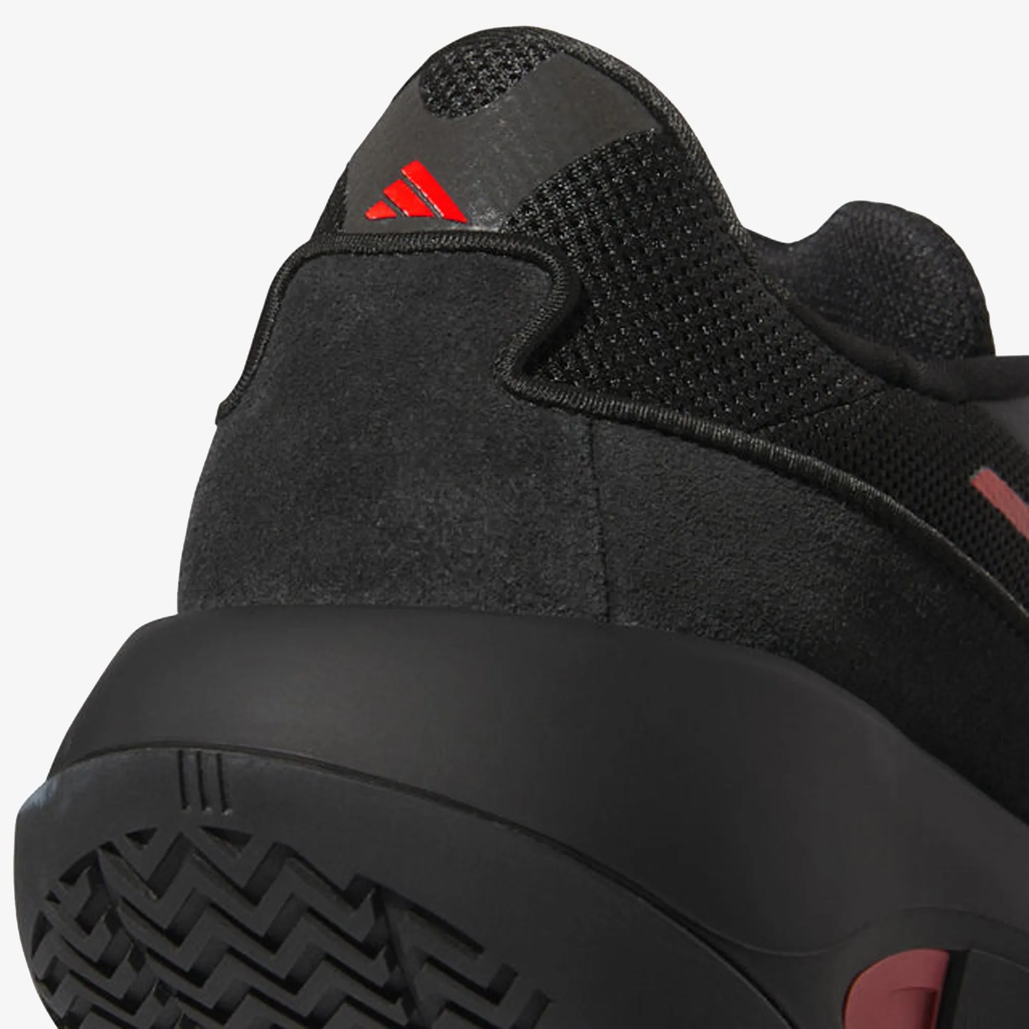 ADIDAS | MAD IIINFINITY { CORE BLACK/RED