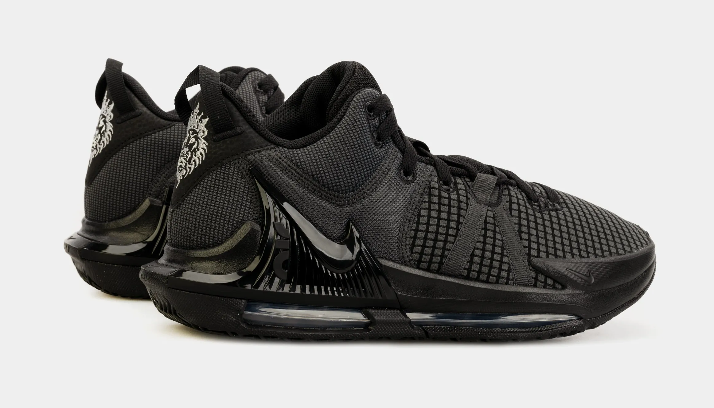 LeBron Witness 7 Mens Basketball Shoes (Black)