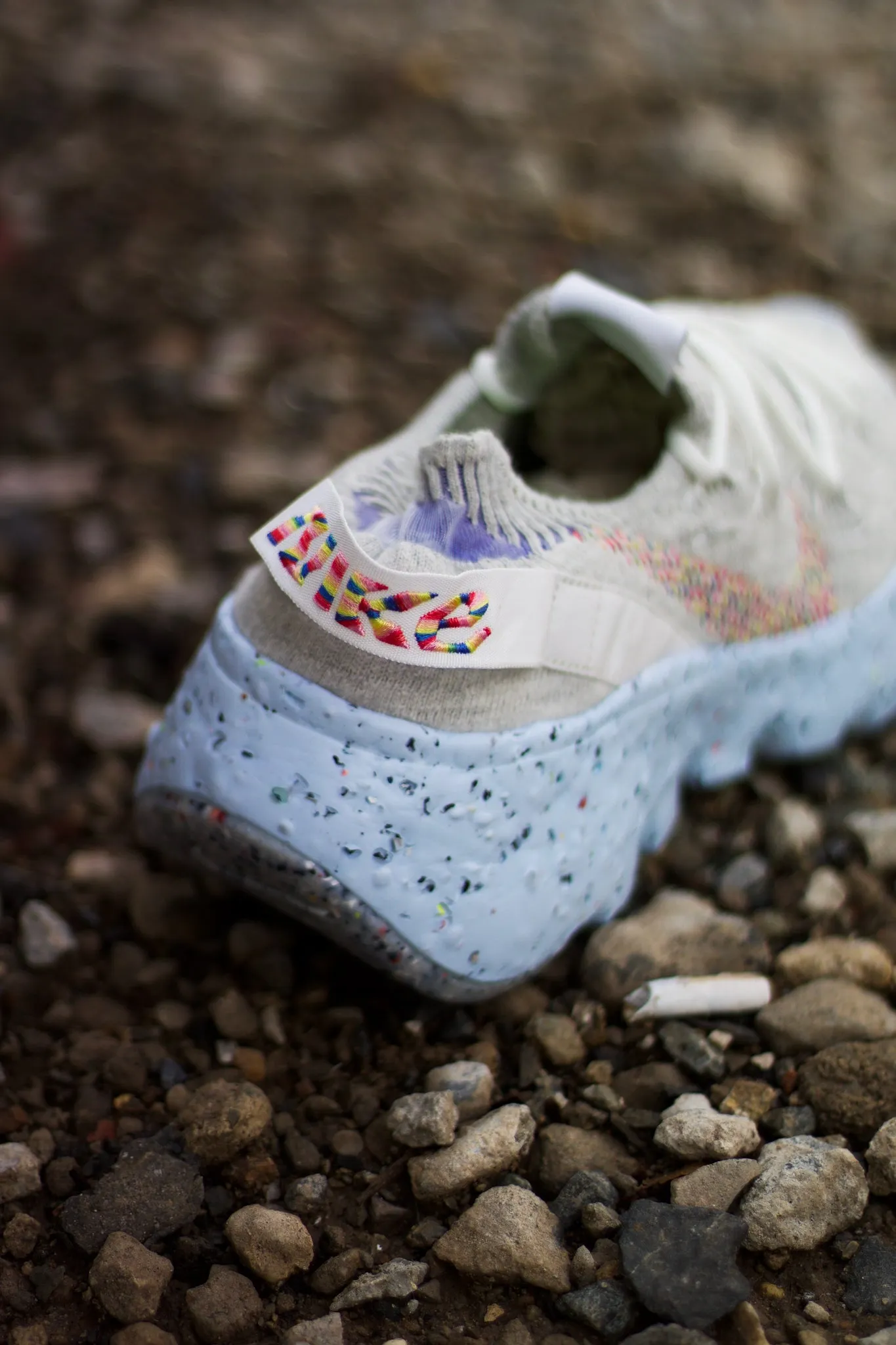 NIKE SPACE HIPPIE O4 "WHITE/MULTI"