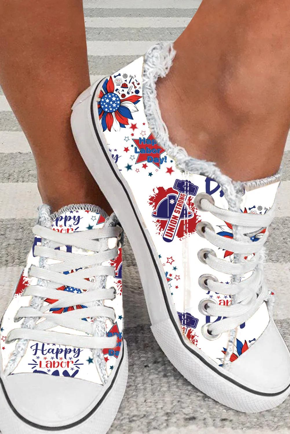 Women's Happy Labor Day Print Ripped Hem Canvas Shoes